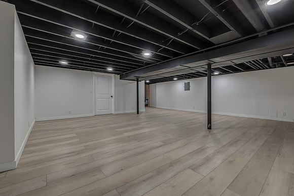 3700W84ST-18