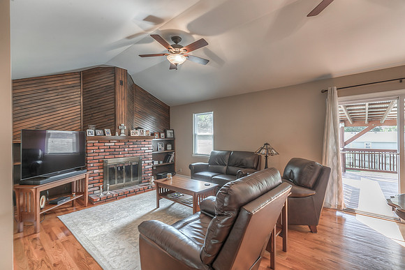 5401HazenAve-1