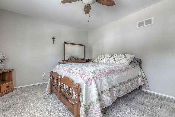 5401HazenAve-12