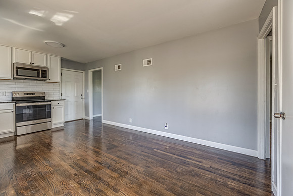 1305E84ST-10