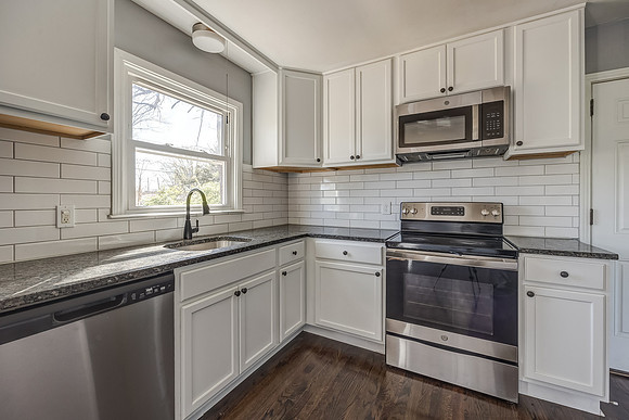 1305E84ST-12