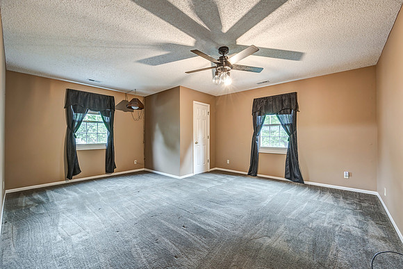 325MeadowLN-30