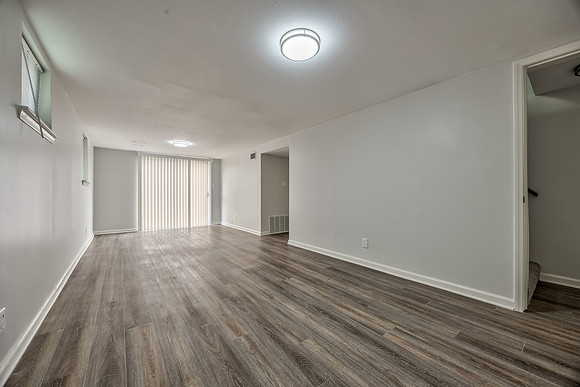 9337BallentineST-16