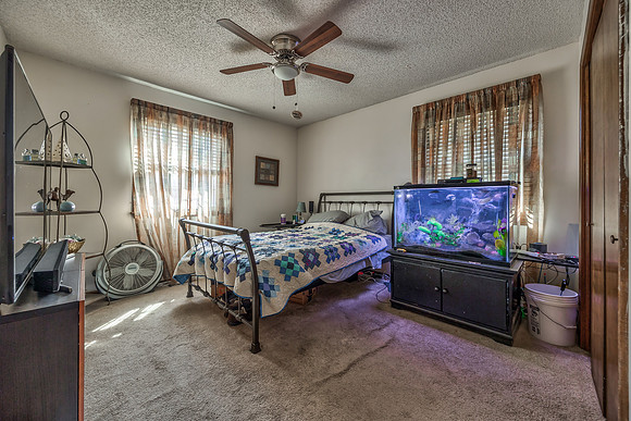 405SMontclaireDr-14
