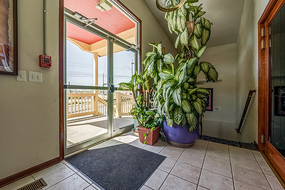 8448Flora-7