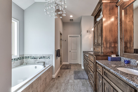 6801MillbrookSt-33