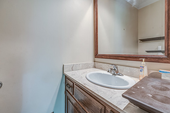 12600OverbrookRD-21