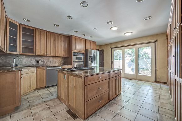 12600OverbrookRD-5