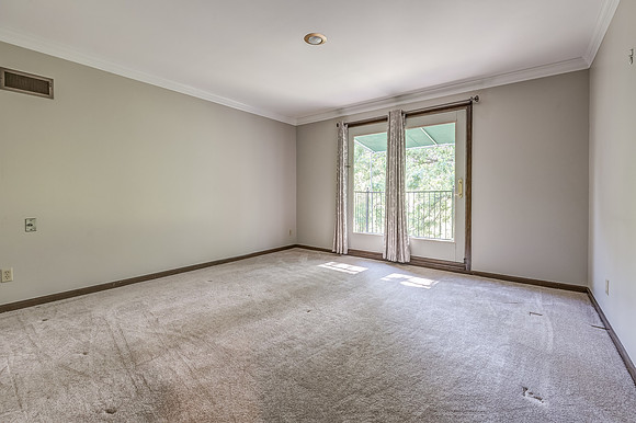 12600OverbrookRD-32