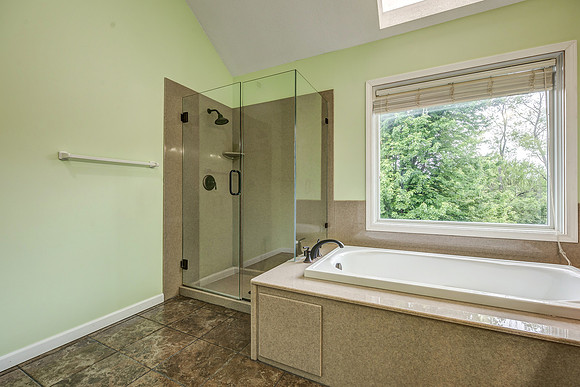325MeadowLN-26