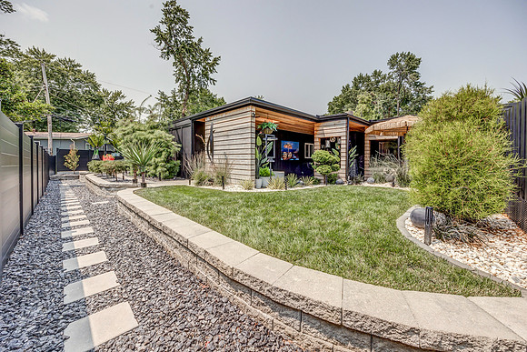 8424EnglandST-17
