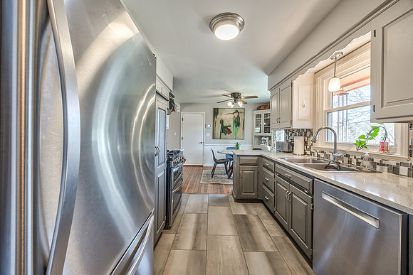 7923Dearborn-2
