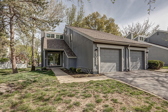 8026ColonyLn-2