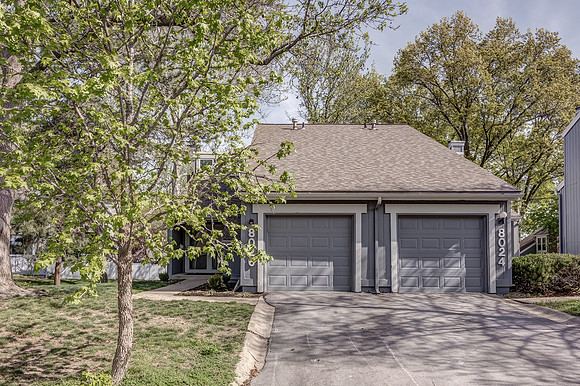 8026ColonyLn-1