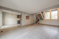 8026ColonyLn-10