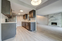 8026ColonyLn-14