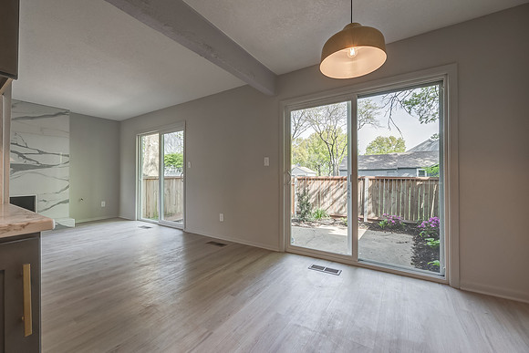 8026ColonyLn-15
