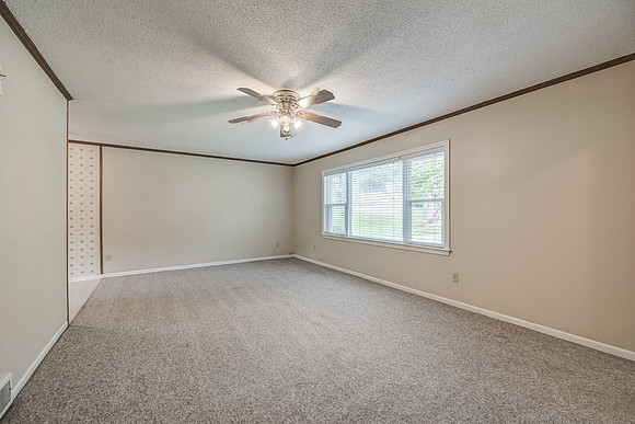 7530Eaton-10