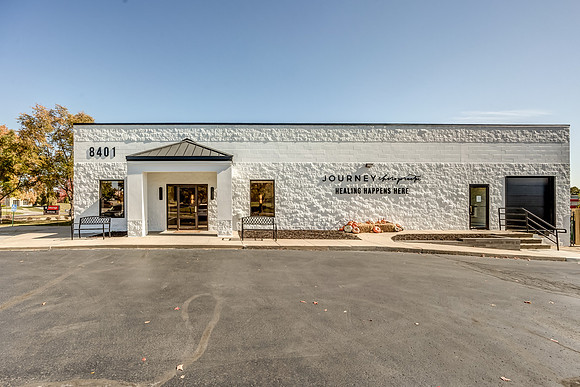 8401W125th-1