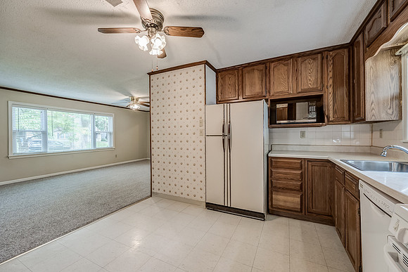 7530Eaton-16