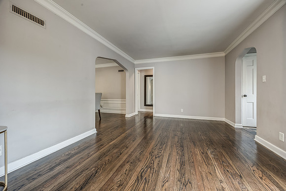 5617RoeBlvd-4