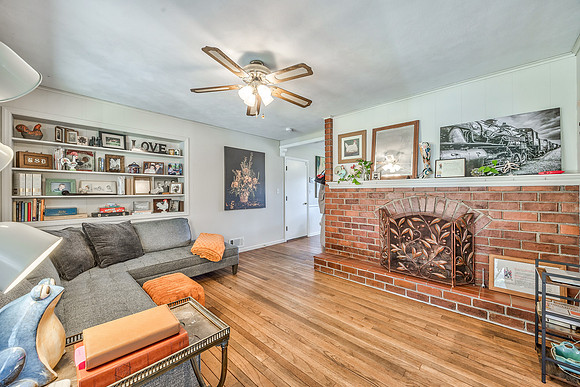 7923Dearborn-14