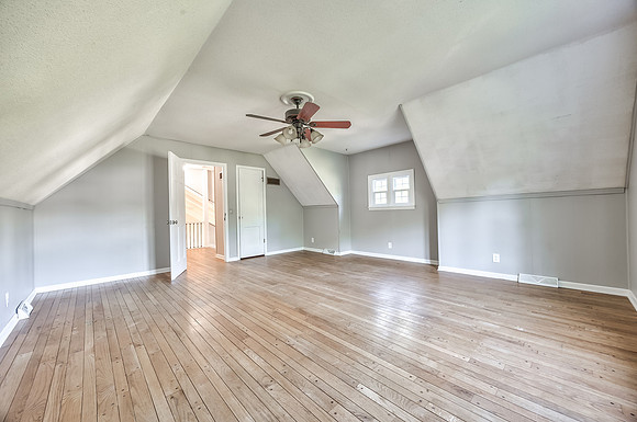 803HalseyCir-25