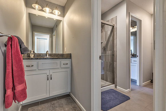6801MillbrookSt-5