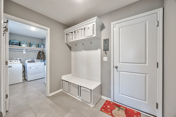 4246LakeviewTR-25