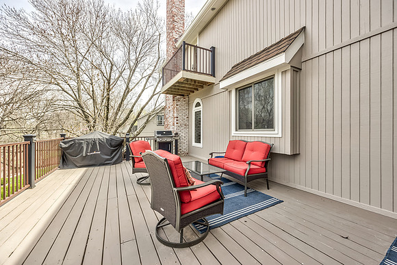 700WhiteOakLn-73