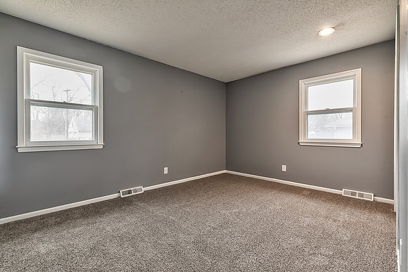 7400E133ST-17