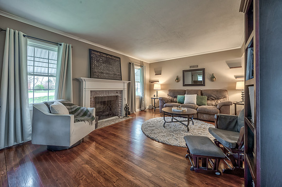 6810HawthorneAve-14