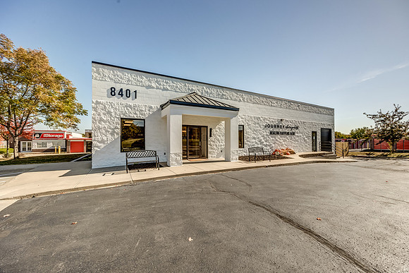 8401W125th-3