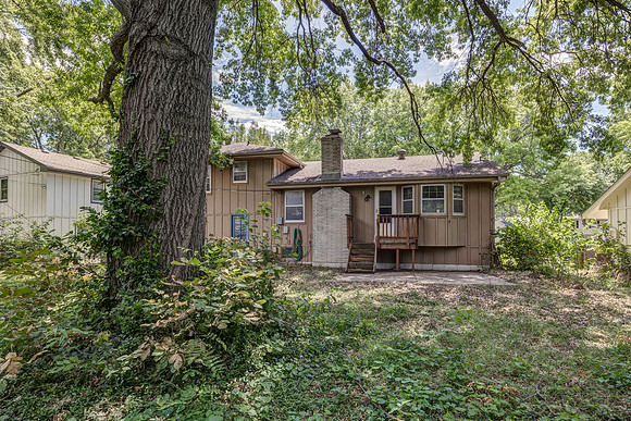 9314LowellAve-21