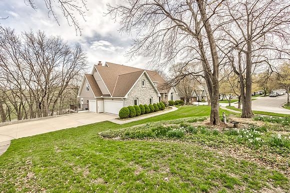 700WhiteOakLn-2
