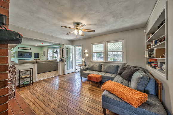 7923Dearborn-12
