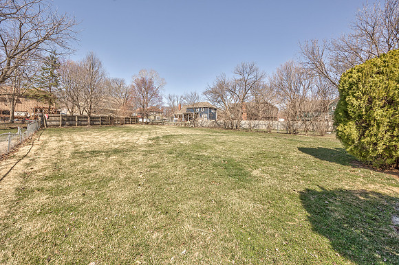 405SMontclaireDr-25
