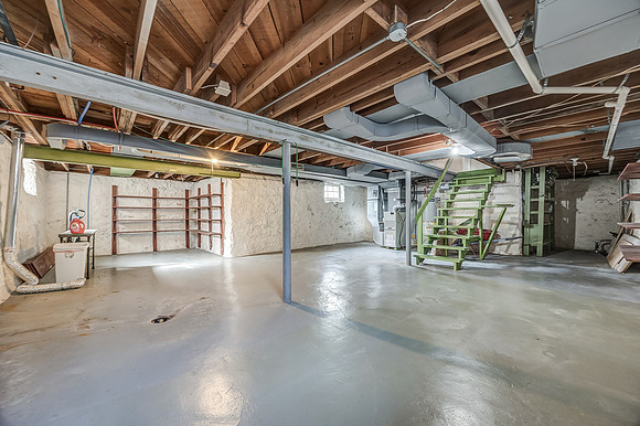 5617RoeBlvd-22