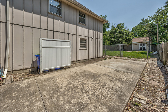 5607WestgateST-25