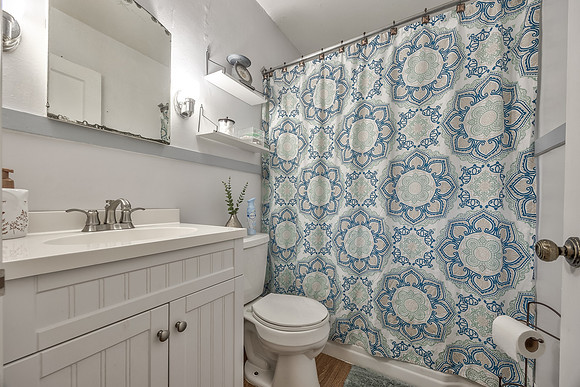 6810HawthorneAve-11