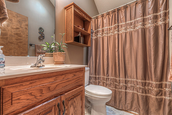 1717OverbrookLn-24