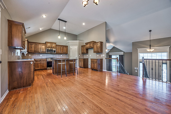 12201EwingAve-8