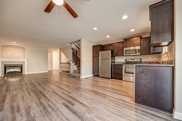 10530ClubhouseDr-12