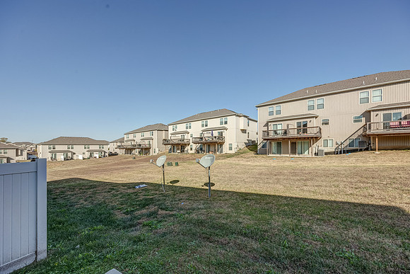 10530ClubhouseDr-13