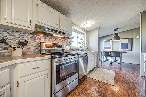 40028W379ST-17