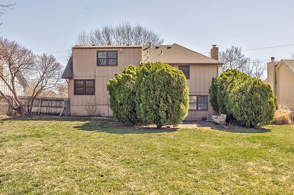 405SMontclaireDr-23