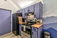 8106MonroviaSt-18