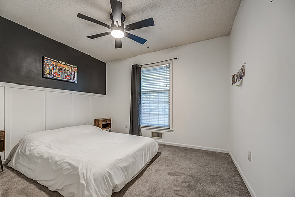 6416Greenwood-19