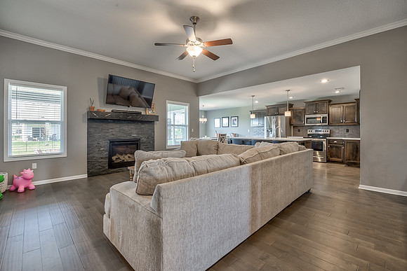 4246LakeviewTR-12