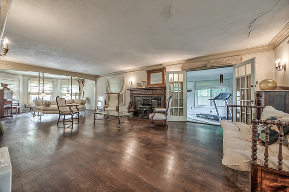 6117MorningsideDr-4